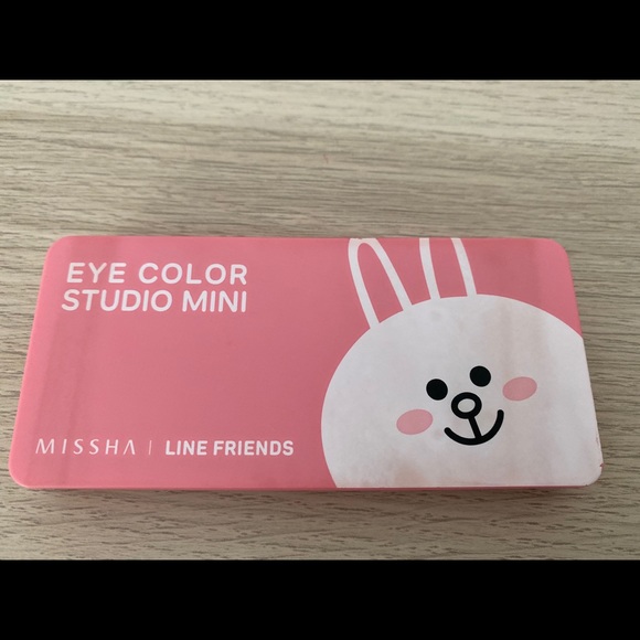 eyeshadow palette - Picture 3 of 4